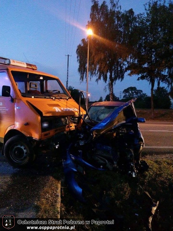 Wypadek na trasie krajowej 92 w miejscowości Topołowa 