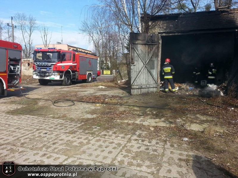 Pożar opuszczonych  garaży