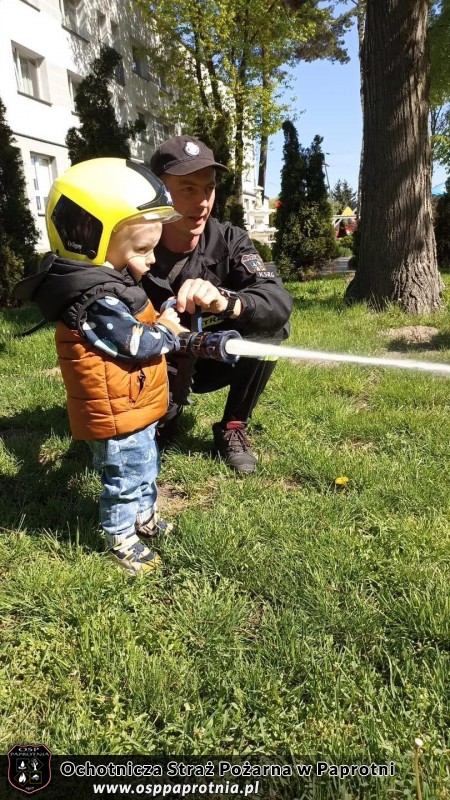 Dzień Strażaka w Anglojęzycznym Przedszkolu oraz Żłobku „Leśna Akademia” w Paprotni i w Teresinie