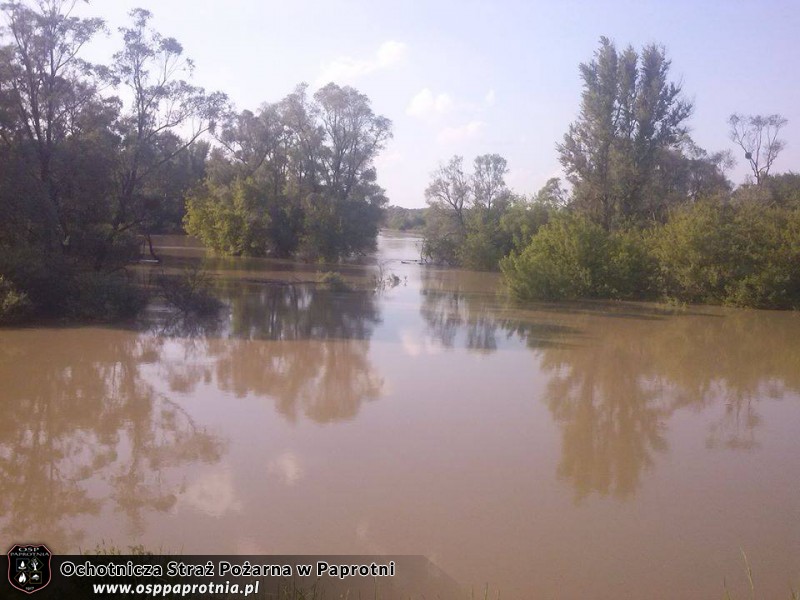 Wały przeciw powodziowe